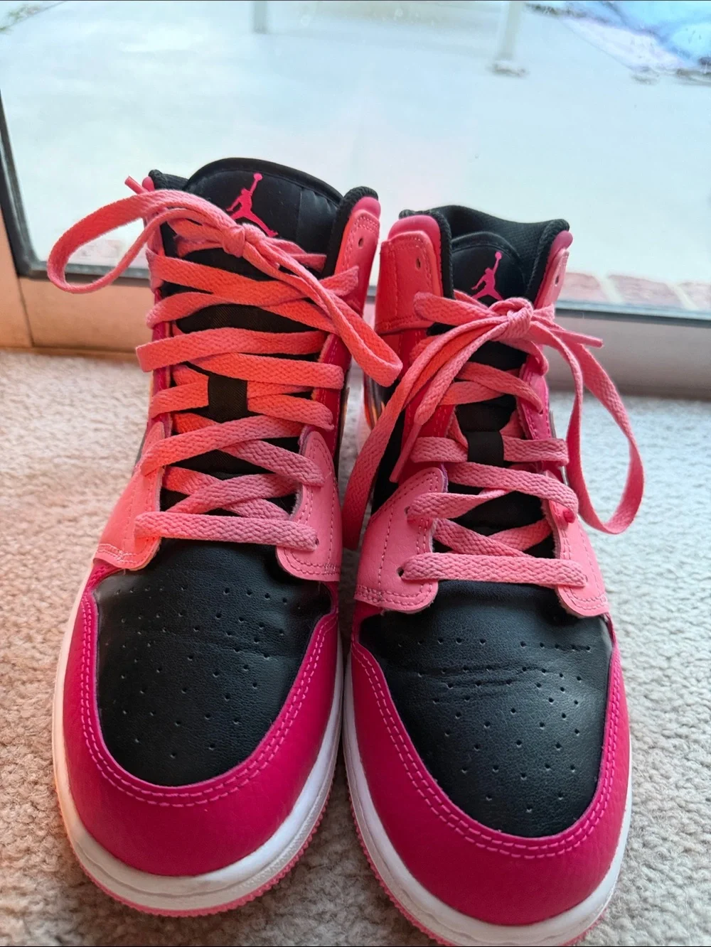 Nike Air Jordan 1 Mid GS Black Pink Crimson Atmosphere Size Boys 6.5Y